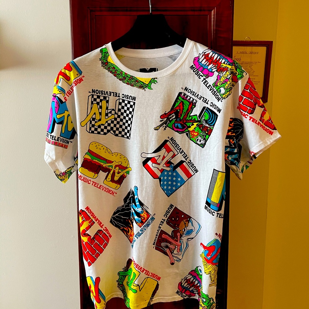 Men’s graphic fun t shirt. Mtv